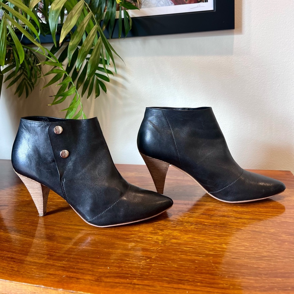 Belle by Sigerson Morrison Black Leather Ankle Boots